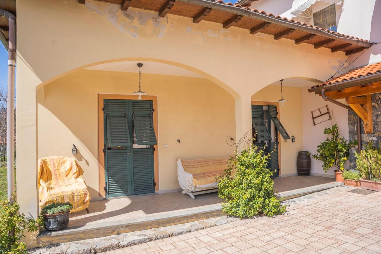 Cavizzano 028 - Agriturismo "Il Boschetto" Con Piscina, Pace E Natura - Camera Familiare מראה חיצוני תמונה